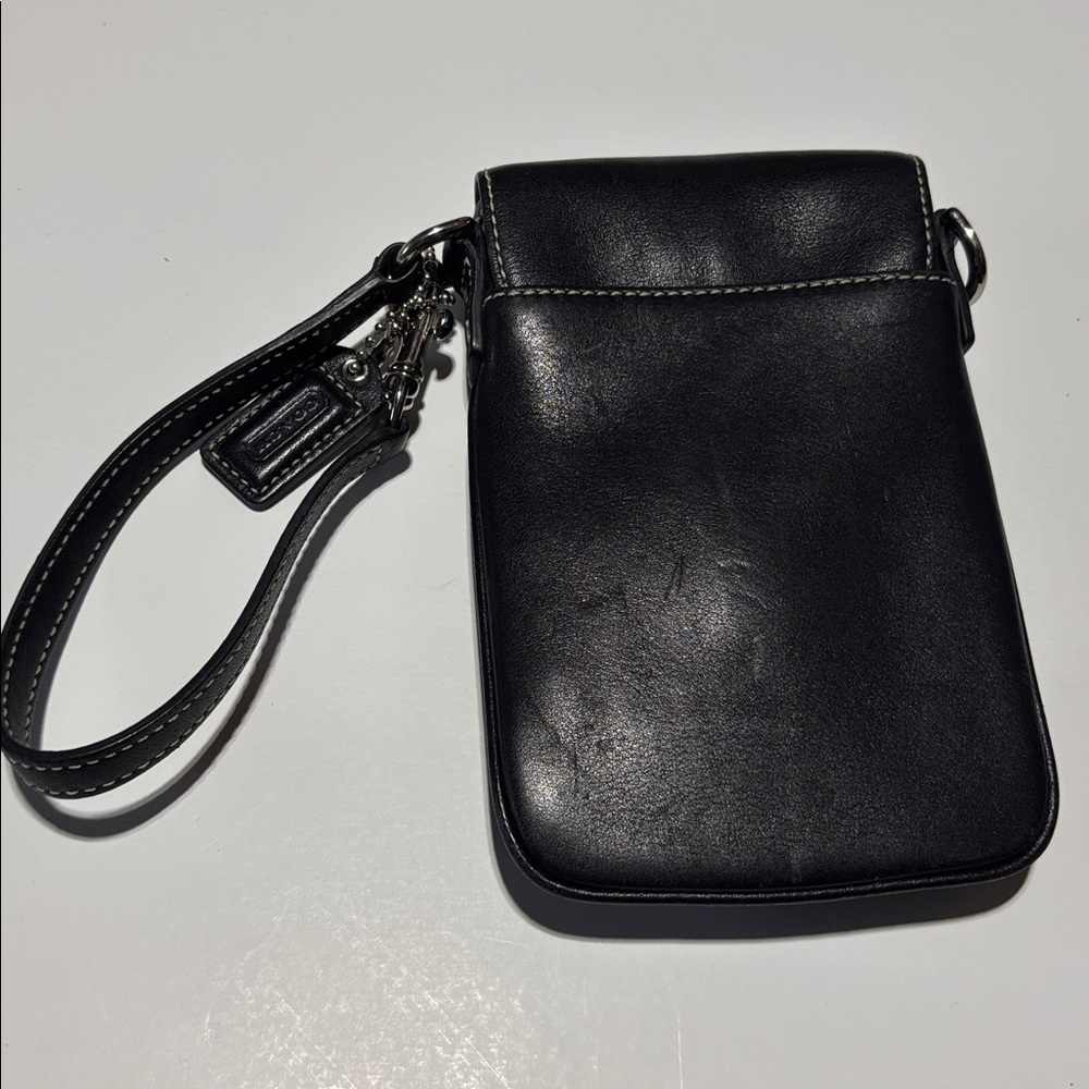 Coach Black Vintage Y2K Soho Wristlet Coach Black Leather Cell Phone Holder Y2K - Picture 4 of 16